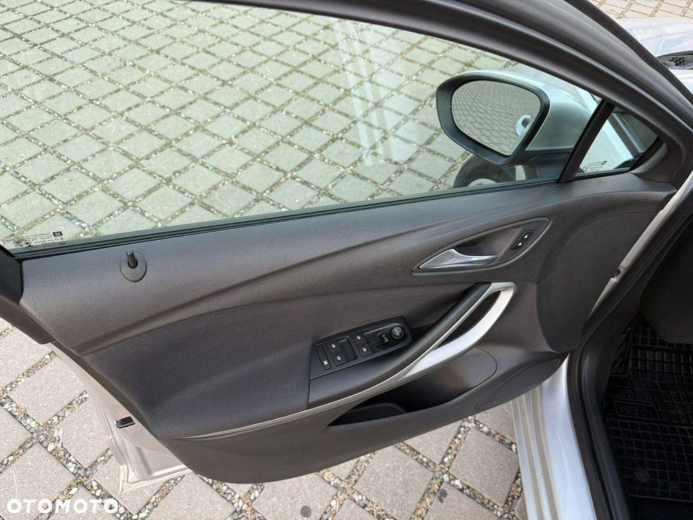 Opel Astra - 19