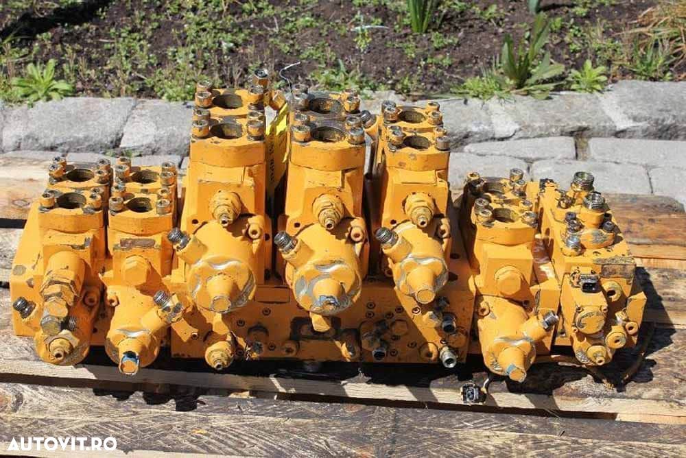 Distribuitor hidraulic pentru liebherr 924 - 1