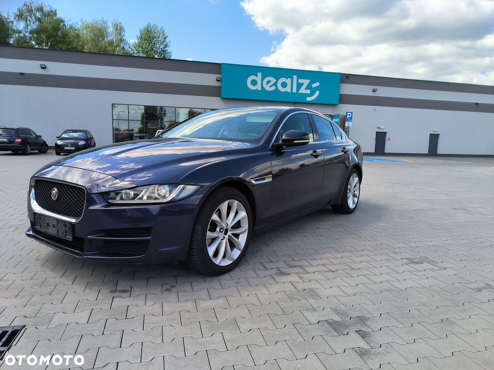 Jaguar XE - 2