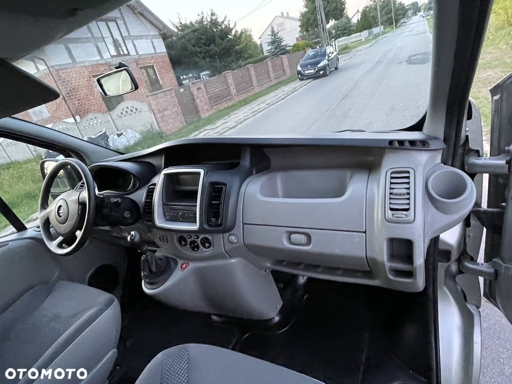Opel Vivaro - 31