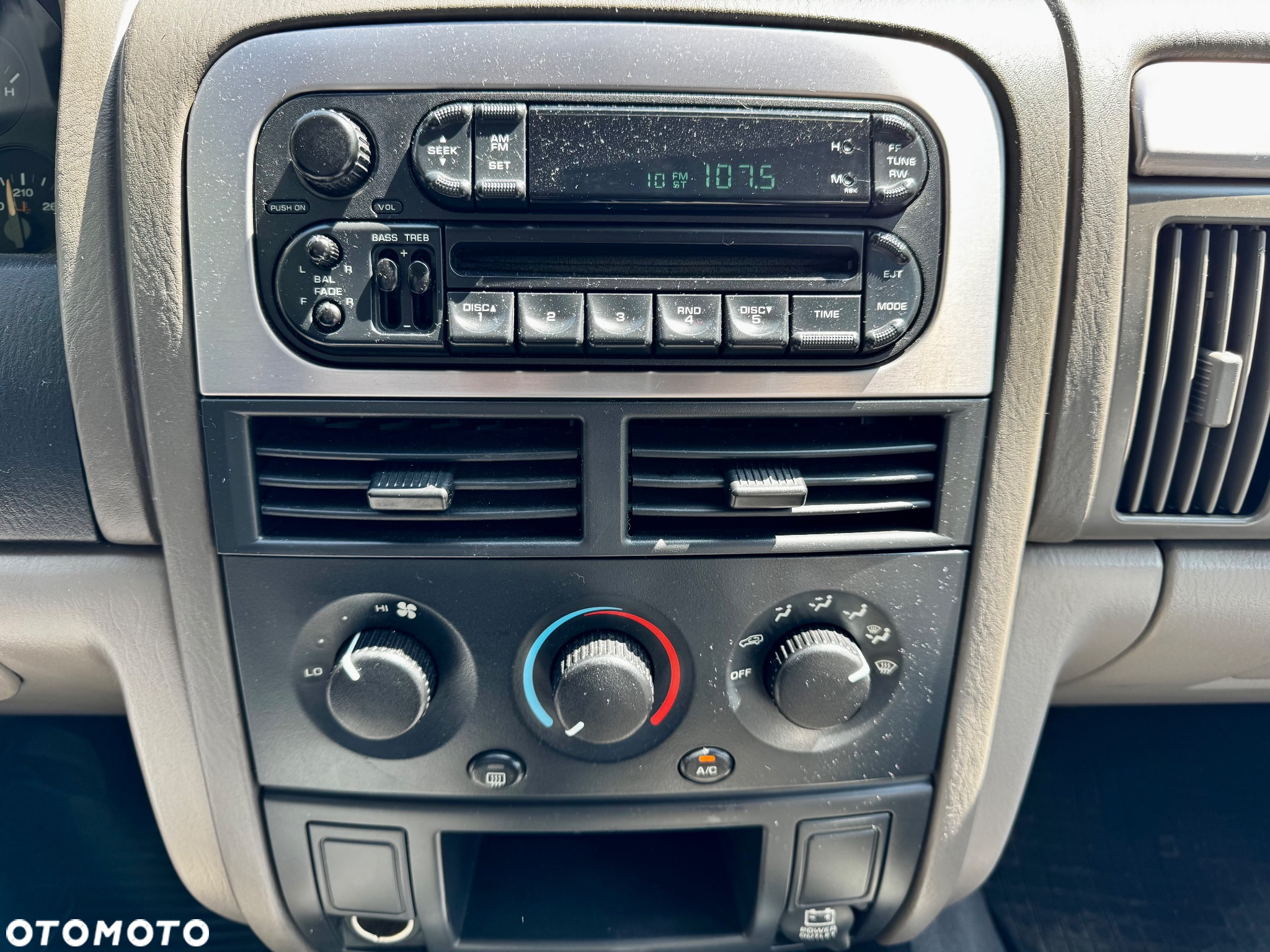 Jeep Grand Cherokee 4.0 Laredo - 25