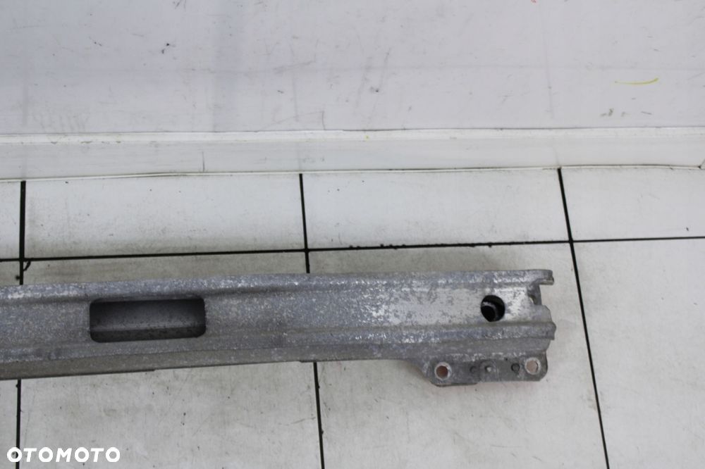 peugeot 5008 i 09r- belka zderzaka tył tylna - 2