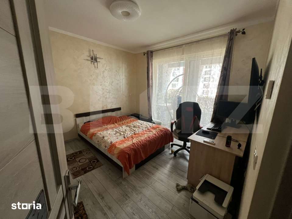 Apartament de vanzare, cu 3 camere, 92 mp, parcare, intermediar, zona — fotografia 3