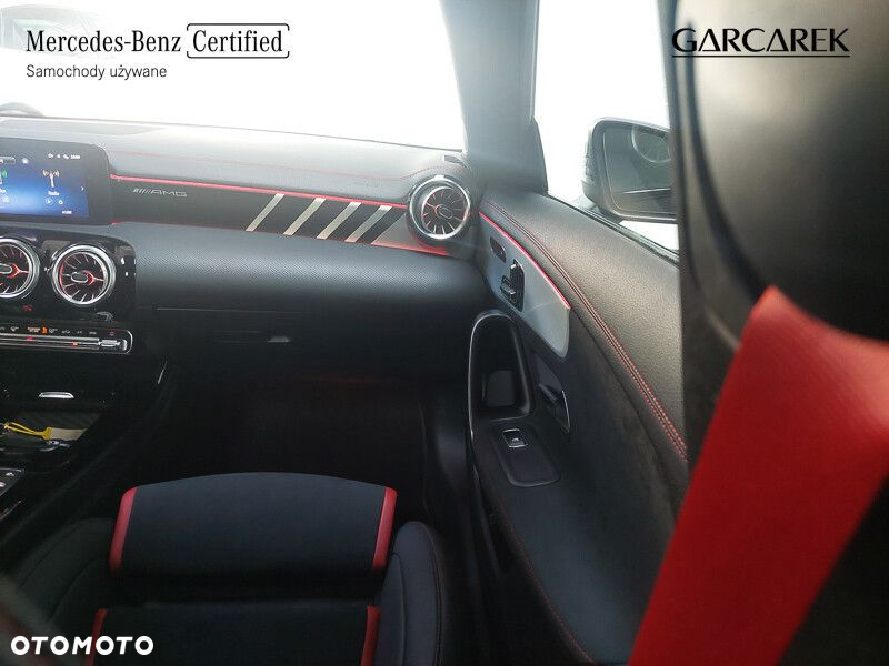 Mercedes-Benz CLA AMG 45 S 4-Matic+ 8G-DCT - 23