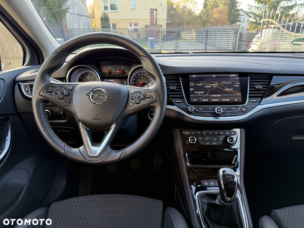 Opel Astra 1.4 Turbo Innovation - 13