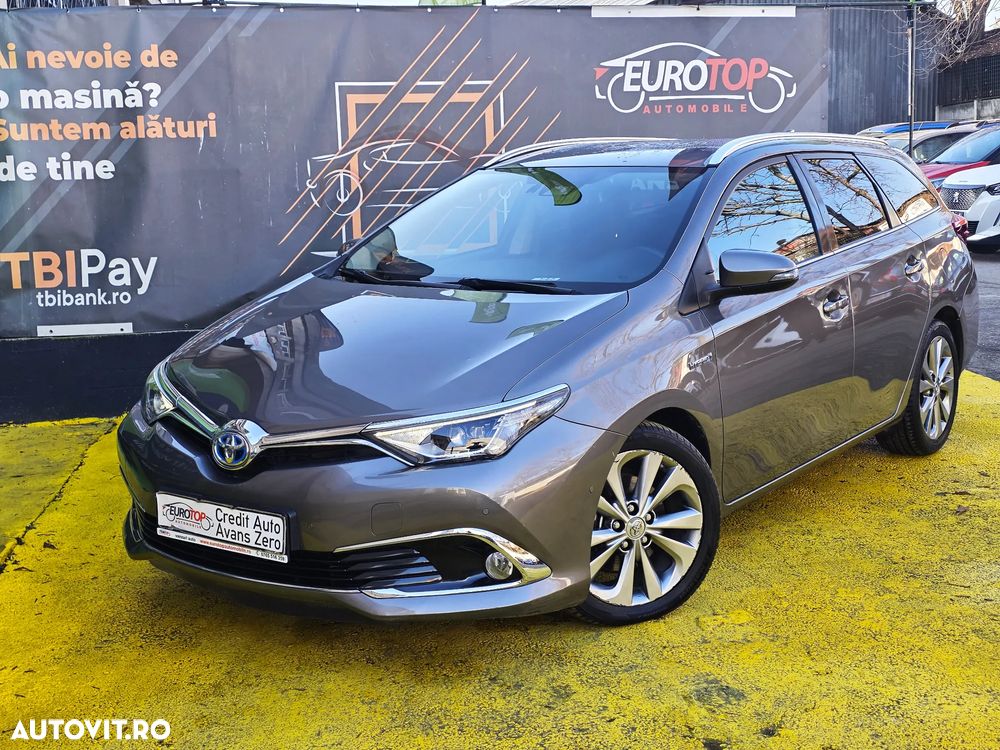 Toyota Auris 1.8 L VVT-i TS Hybrid Sol+ - 1