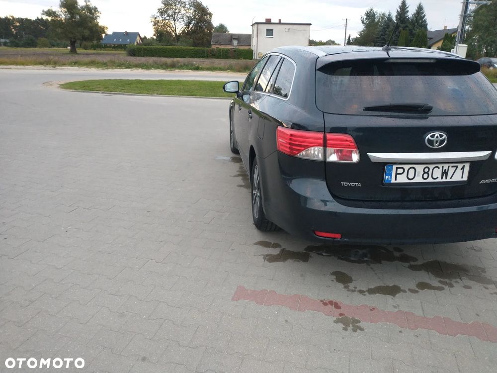 Toyota Avensis 2.0 D-4D Luna - 8