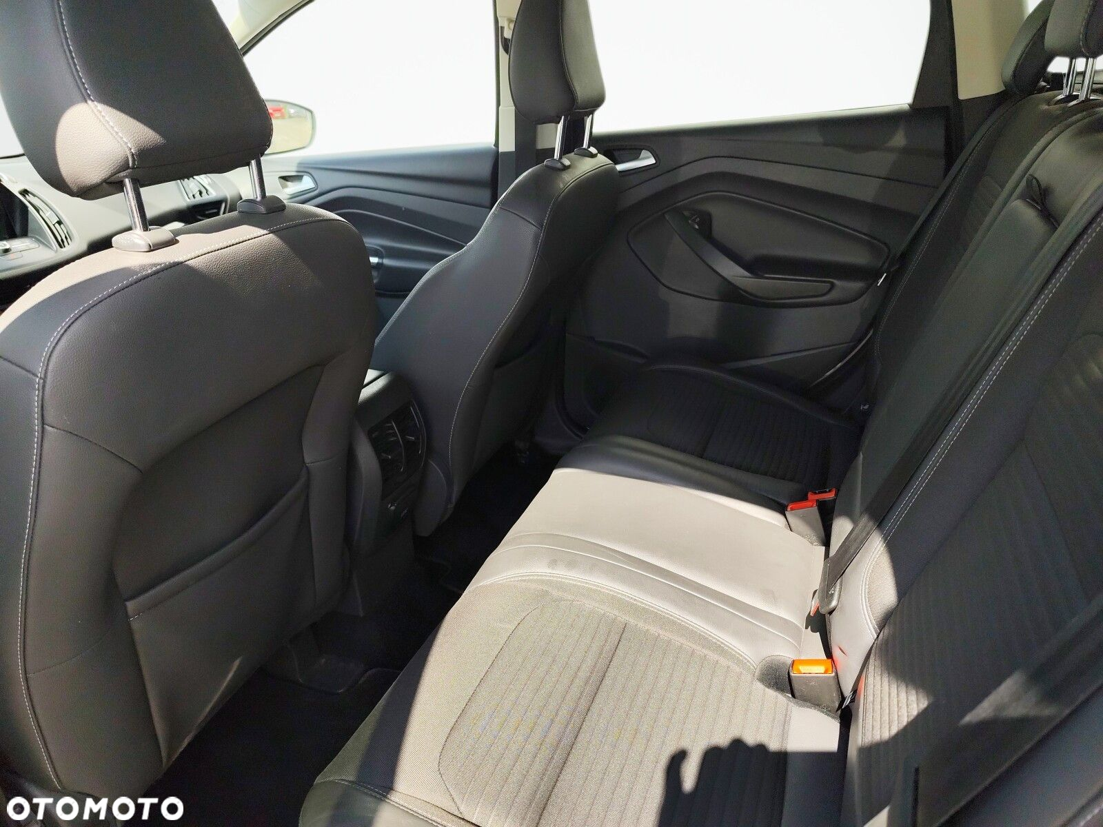 Ford Kuga - 12