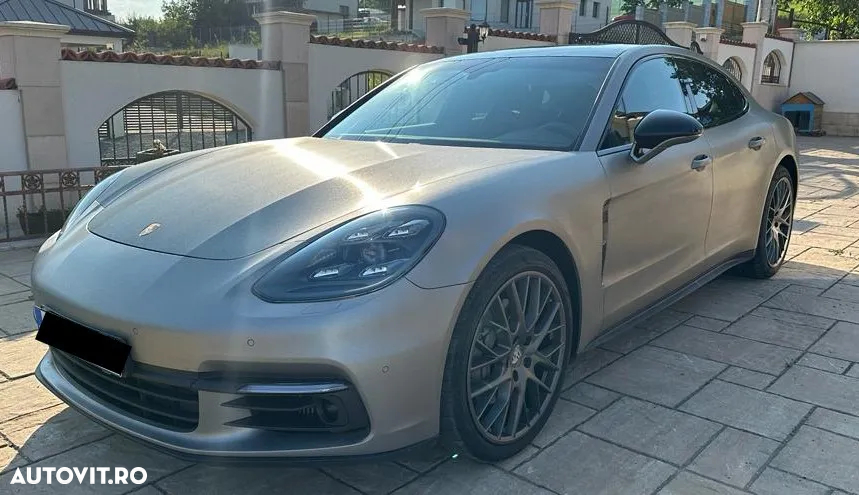 Porsche Panamera 4S - 6
