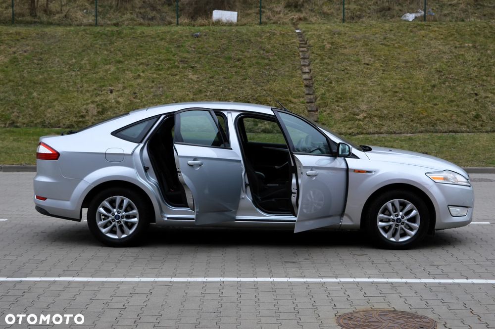 Ford Mondeo 1.8 TDCi Gold X - 26