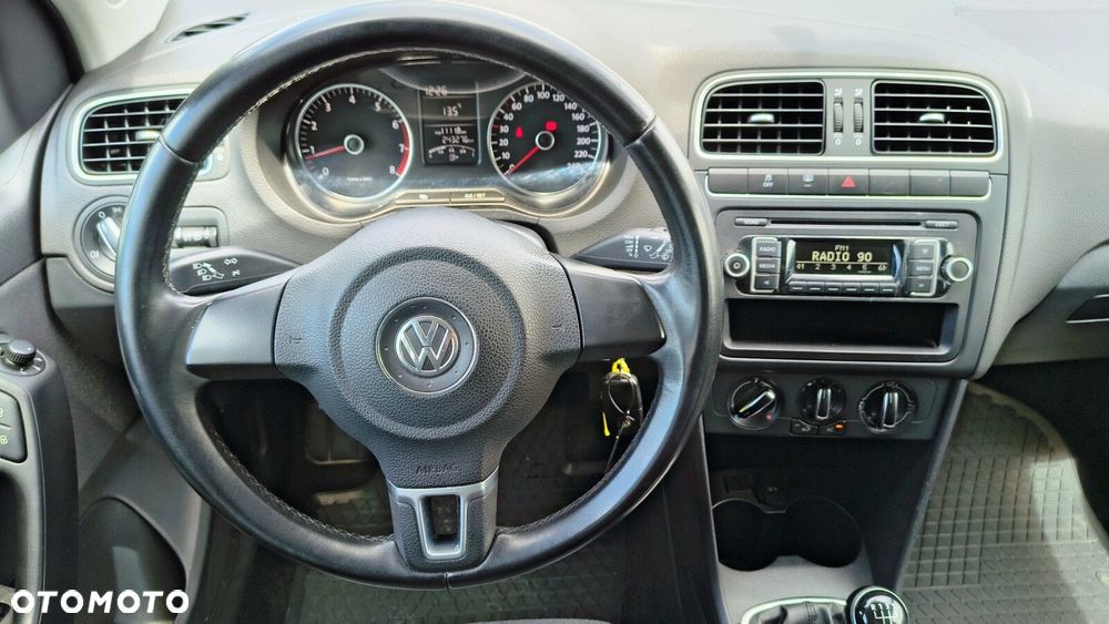 Volkswagen Polo - 13