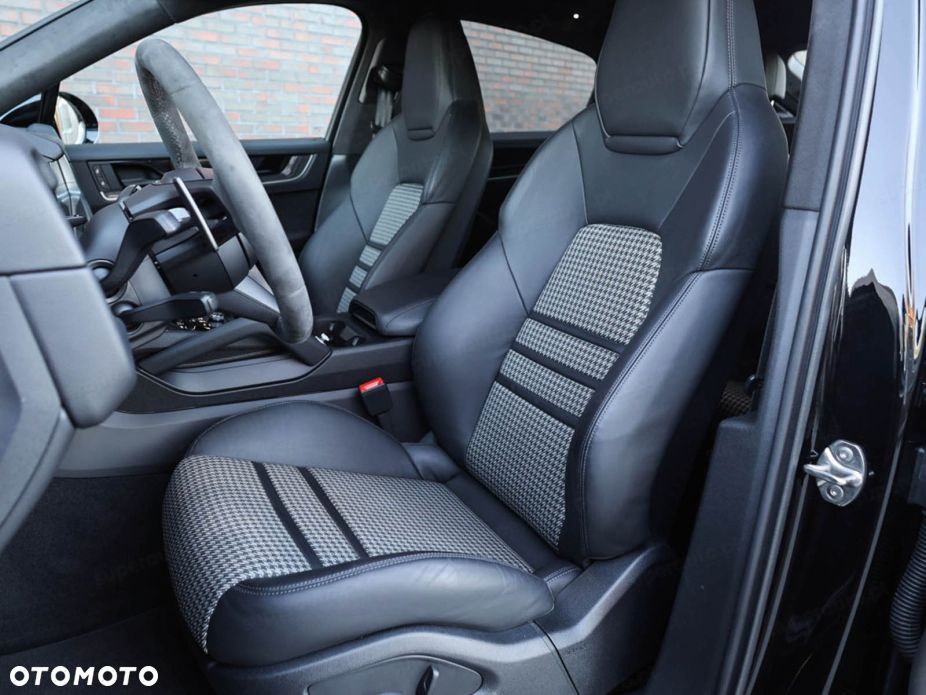 Porsche Cayenne S - 8