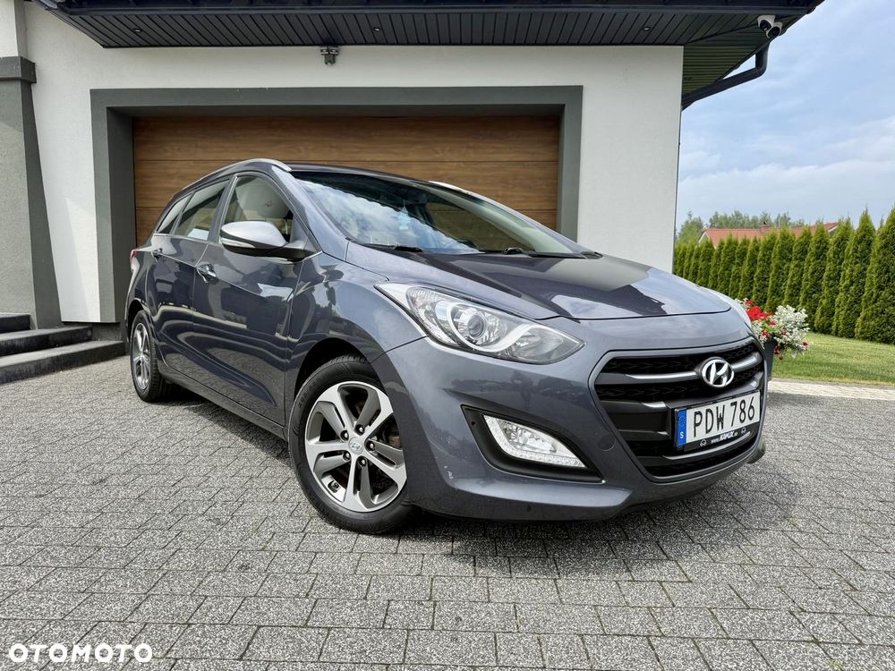 Hyundai i30 i30cw 1.6 CRDi Intro Edition - 8