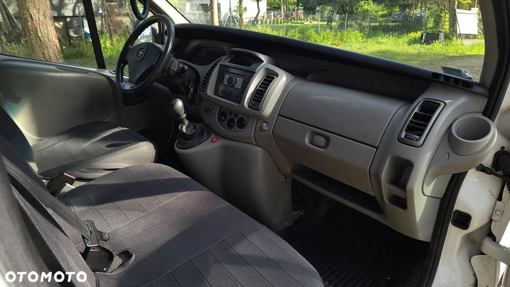 Opel Vivaro - 12