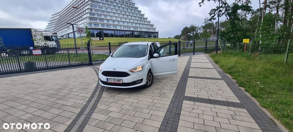 Ford Grand C-MAX - 17