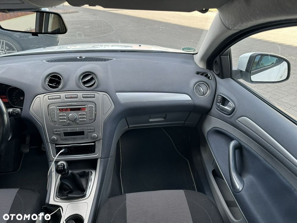 Ford Mondeo - 9