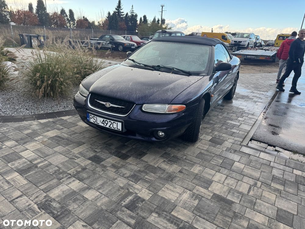 Chrysler Stratus LX 2.0 - 9