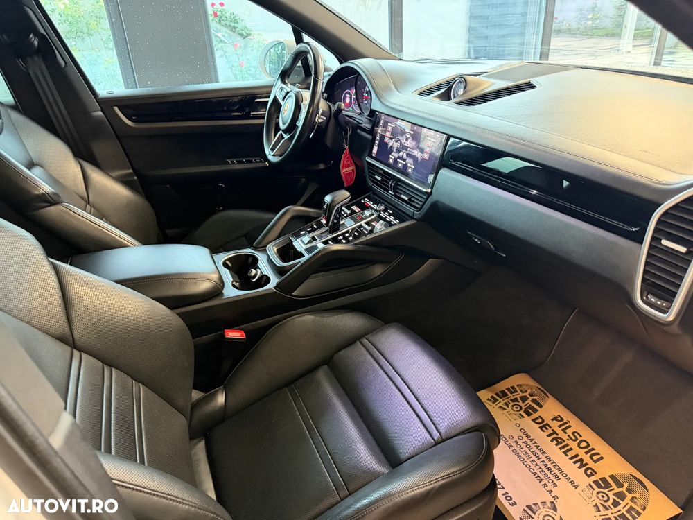 Porsche Cayenne Tiptronic S - 10