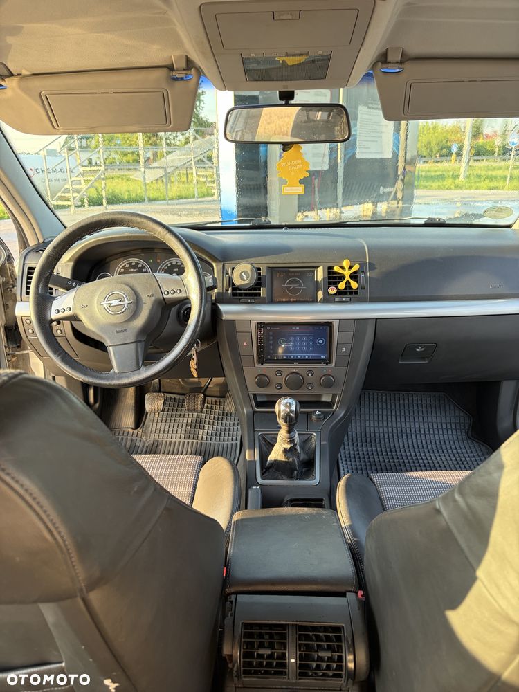 Opel Vectra - 8
