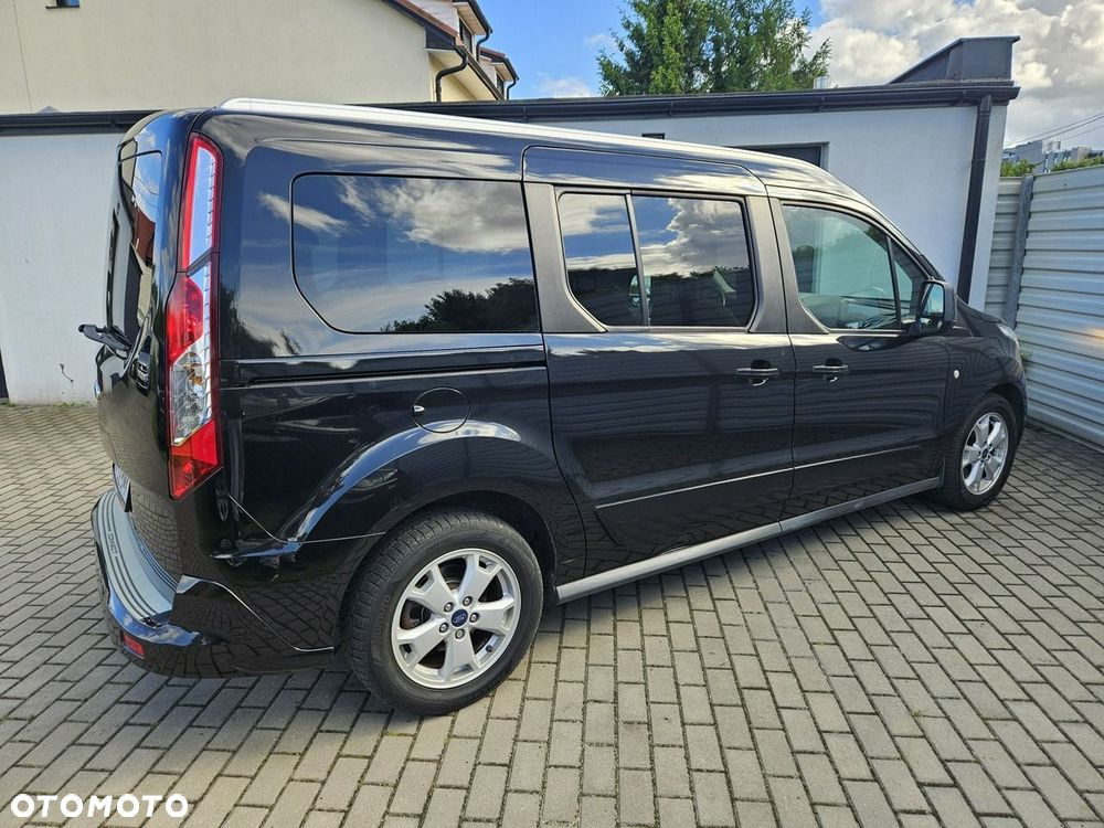 Ford Tourneo Connect Grand - 17