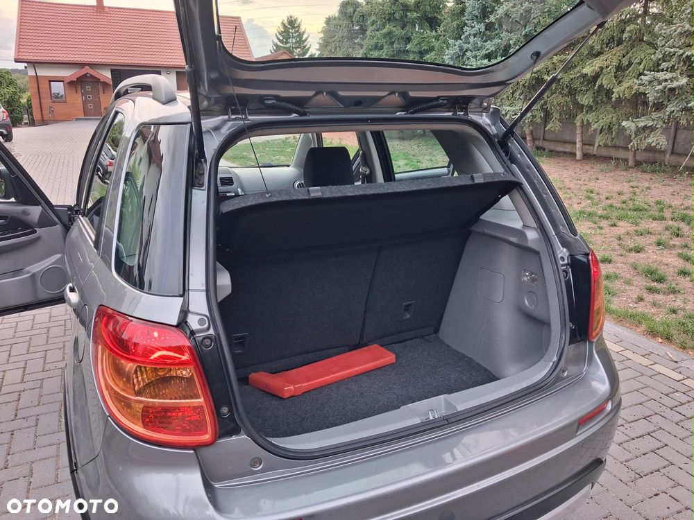 Suzuki SX4 1.6 VVT 4x2 Comfort - 8