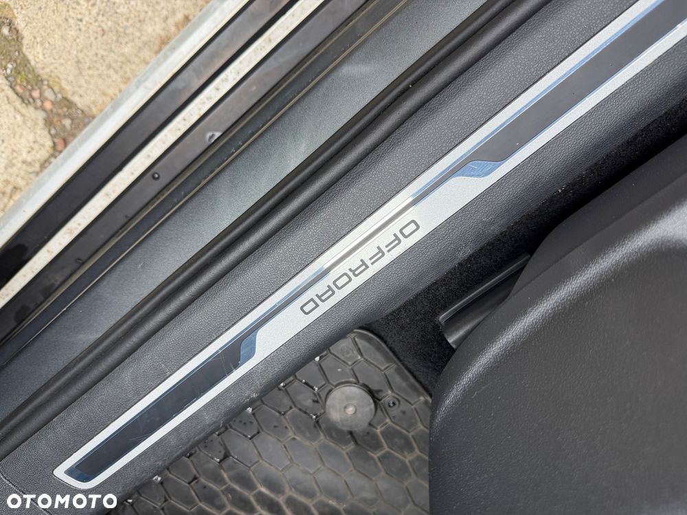 Volkswagen Tiguan 2.0 TSI 4Motion DSG OPF Offroad - 39