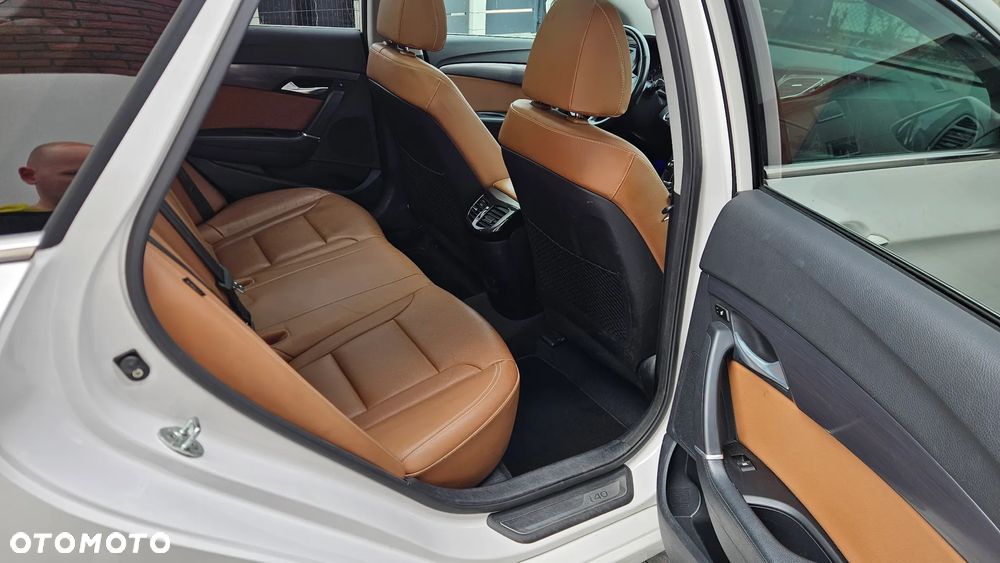 Hyundai i40 Kombi 2.0 Automatik Premium - 16