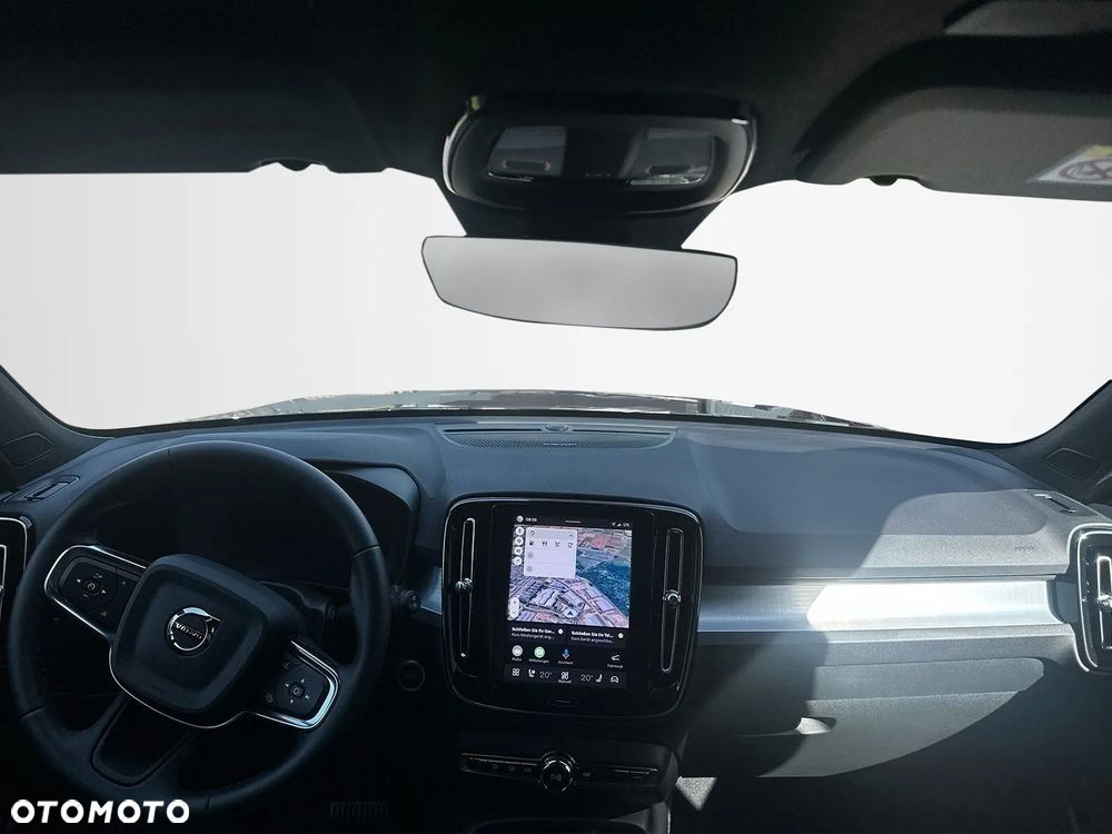 Volvo XC 40 B3 B DKG Plus Black Edition - 11