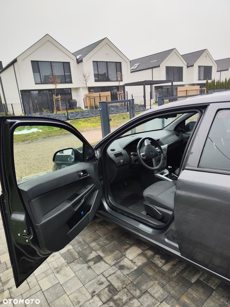 Opel Astra 1.6 - 5