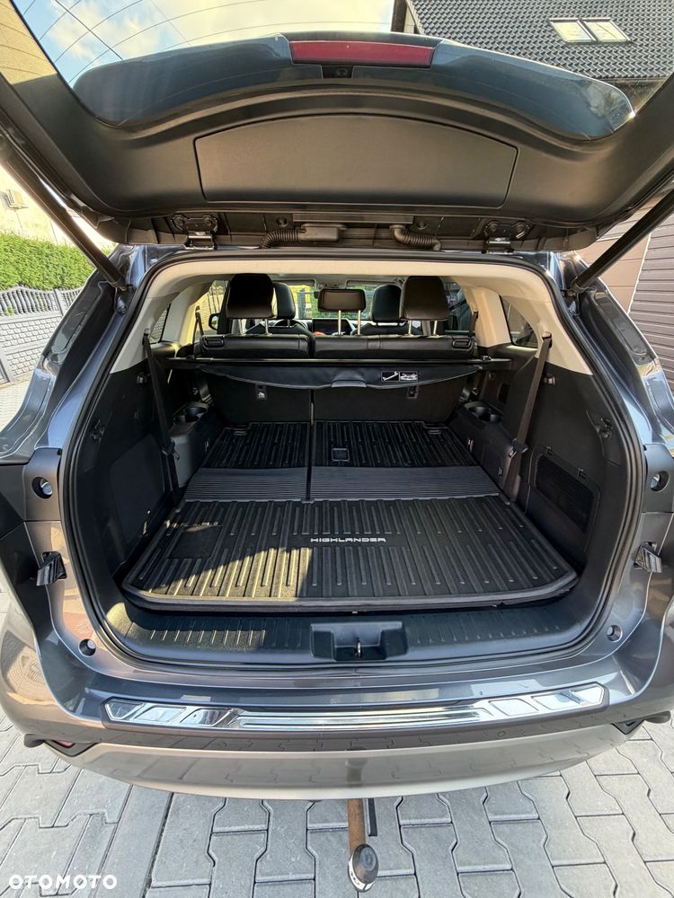 Toyota Highlander 2.5 Hybrid Executive - 7