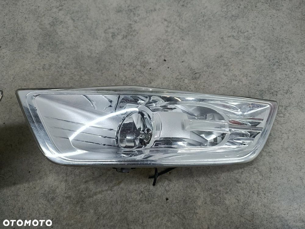 KOMPLET HALOGENÓW FORD GALAXY III AM21-15K202-BD AM21-15K201-BD 2.0 TDCI - 3