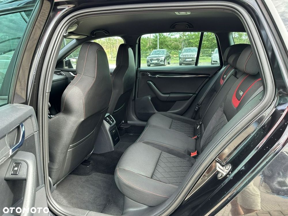 Skoda Octavia 2.0 TDI RS Challenge DSG - 13