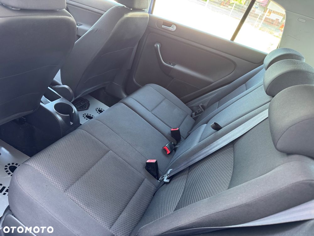 Volkswagen Golf Plus - 29