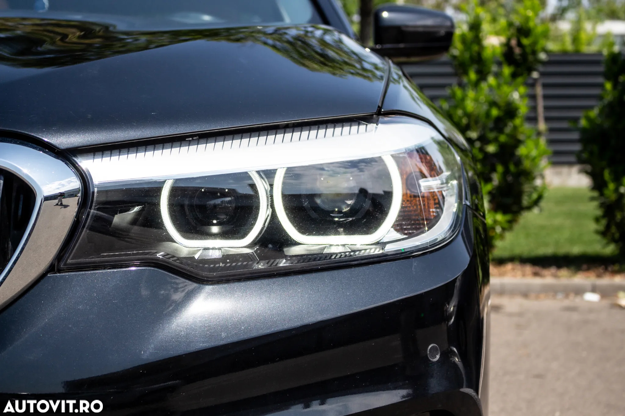 BMW Seria 5 520i Aut. Sport Line - 2