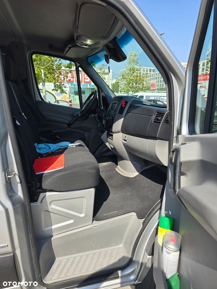 Mercedes-Benz Sprinter - 10