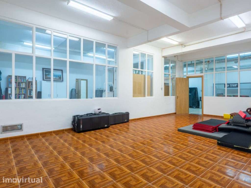 Armazém com 502 m2 em Campo de Ourique, Lisboa - Grande imagem: 3/25