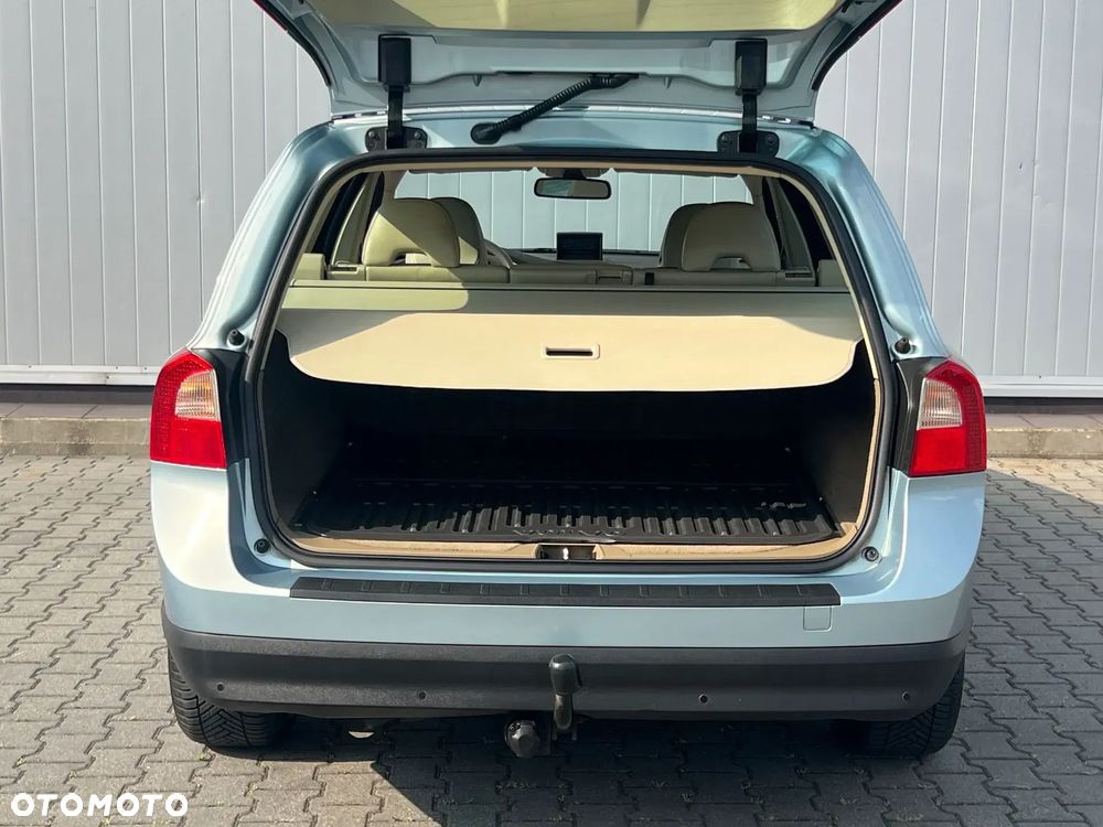 Volvo V70 D5 Summum - 12