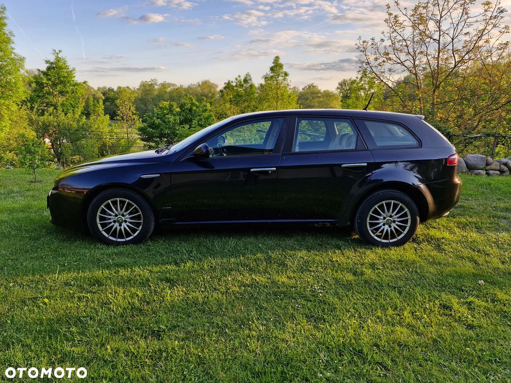 Alfa Romeo 159 1.9 JTDM 16V DPF Automatik Distinctive - 3