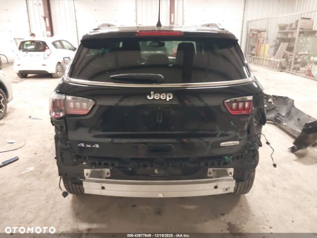 Jeep Compass - 8