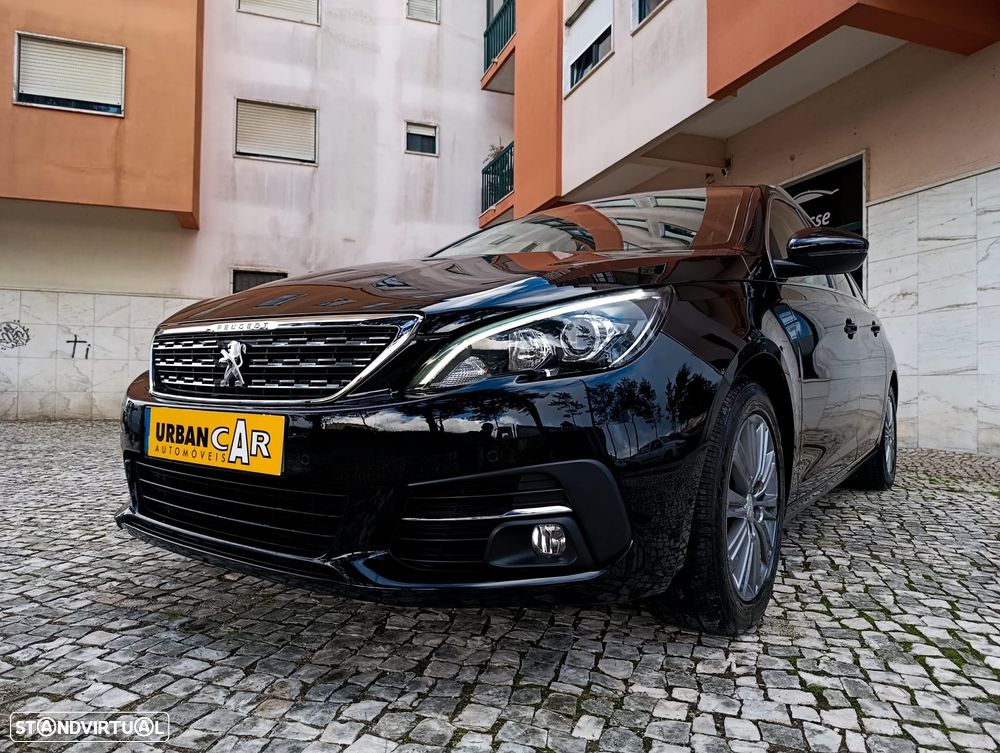 Peugeot 308 SW 1.2 PureTech Allure EAT8 - 24