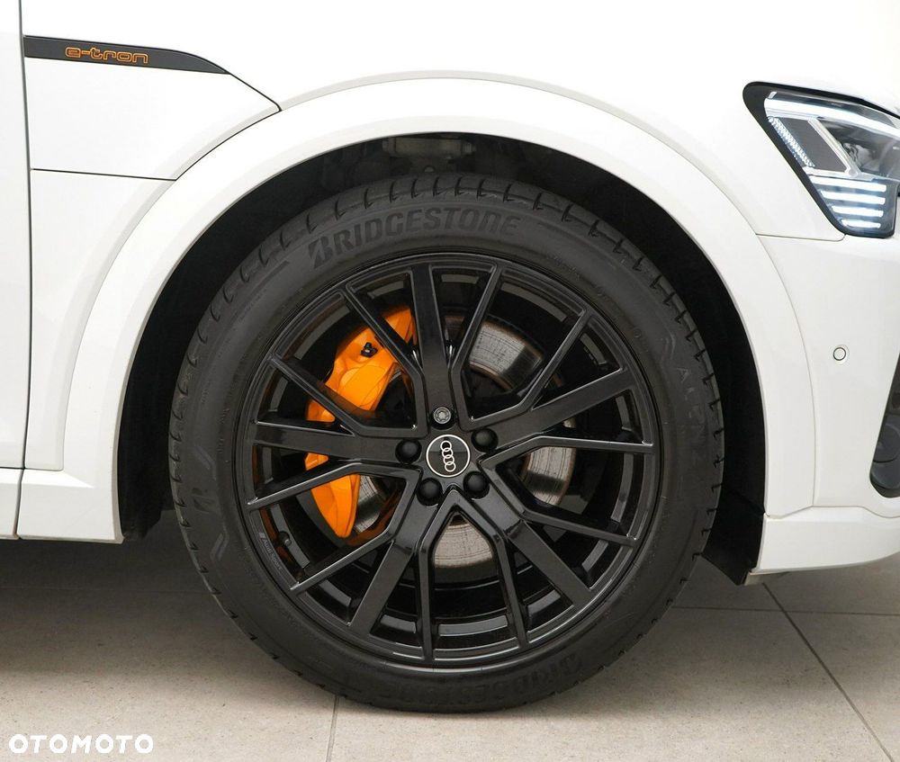 Audi e-tron Sportback - 13