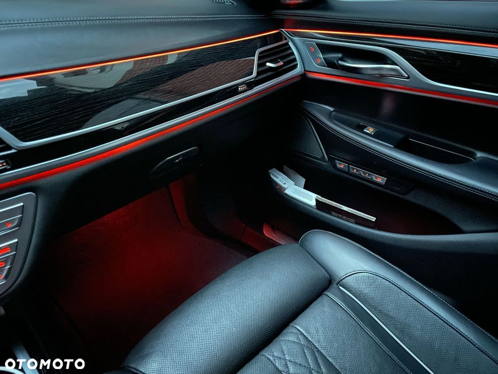 BMW Seria 7 750d xDrive - 5
