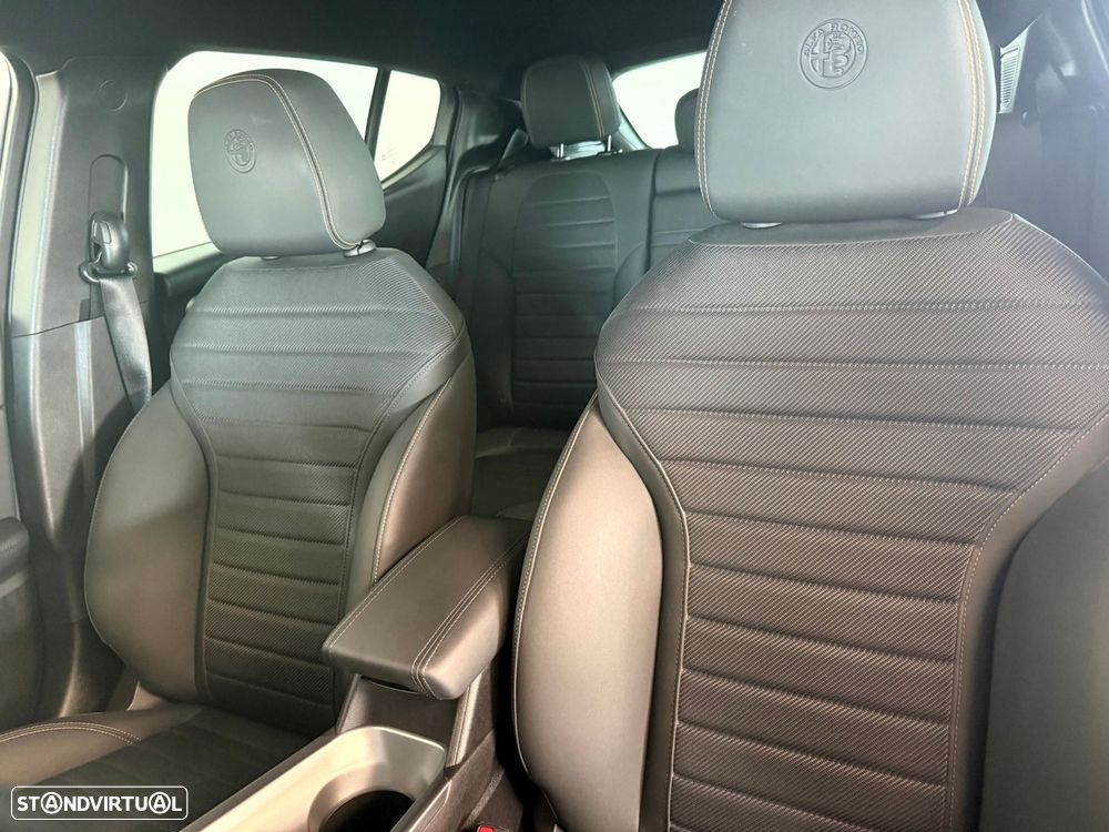 Alfa Romeo Tonale 1.3 Plug-In Hybrid Edizione Speciale e-AWD - 28