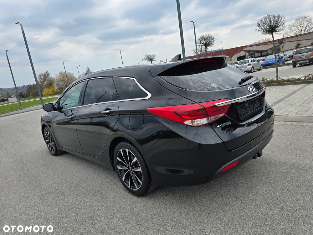 Hyundai i40 Kombi 1.7 CRDi DCT Premium - 38