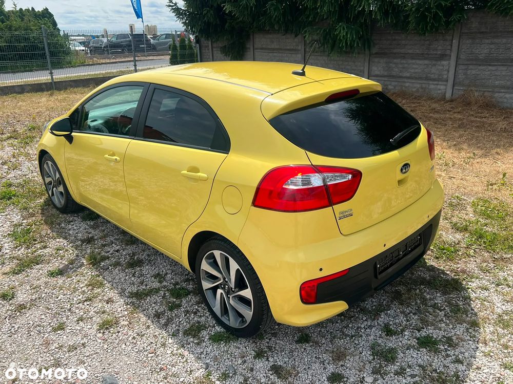 Kia Rio 1.2 Dream Team Edition - 35