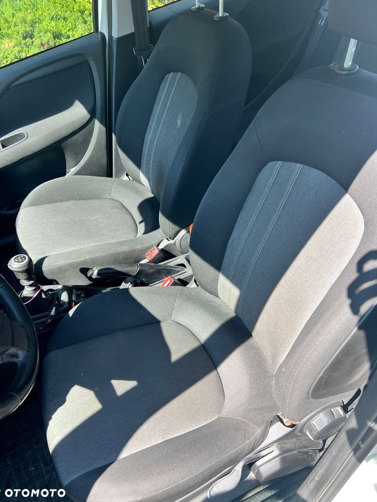 Fiat Punto - 16