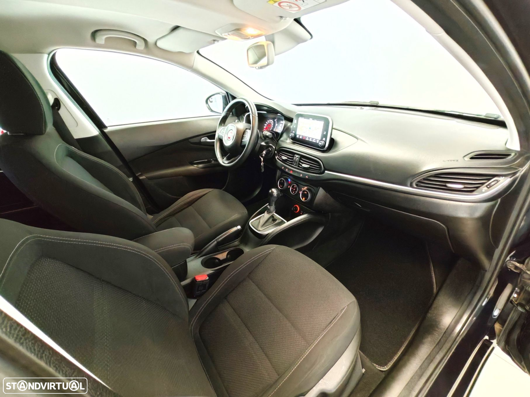 Fiat Tipo Station Wagon 1.6 M-Jet Lounge Tech J17 DCT - 39