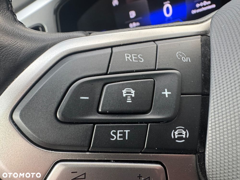 Volkswagen T-Roc 1.5 TSI Life Plus DSG - 9