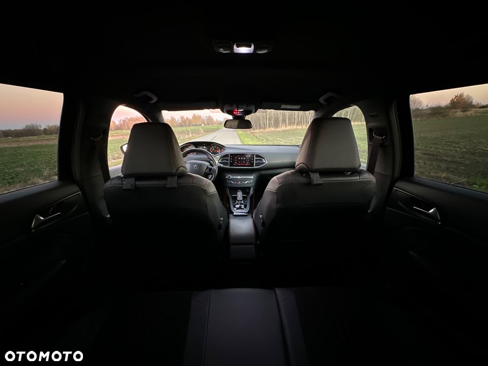 Peugeot 308 SW BlueHDi 180 EAT8 Stop & Start GT - 25