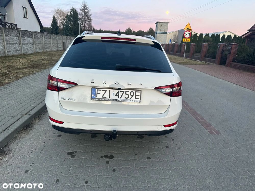 Skoda Superb 2.0 TDI Style DSG7 - 7